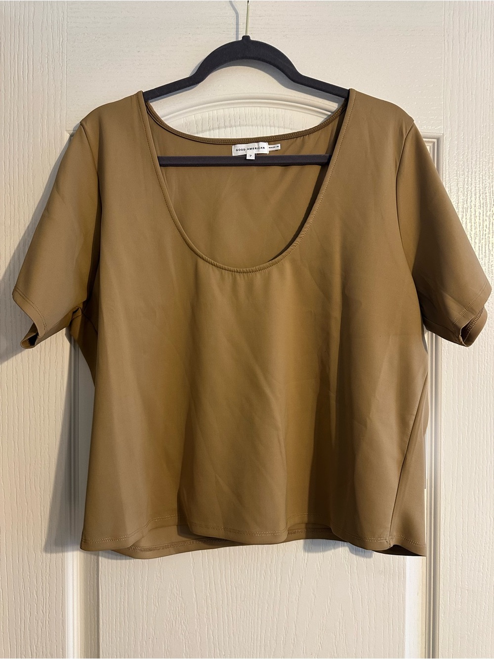 Good American Scoop Neck Crop Top in Tan